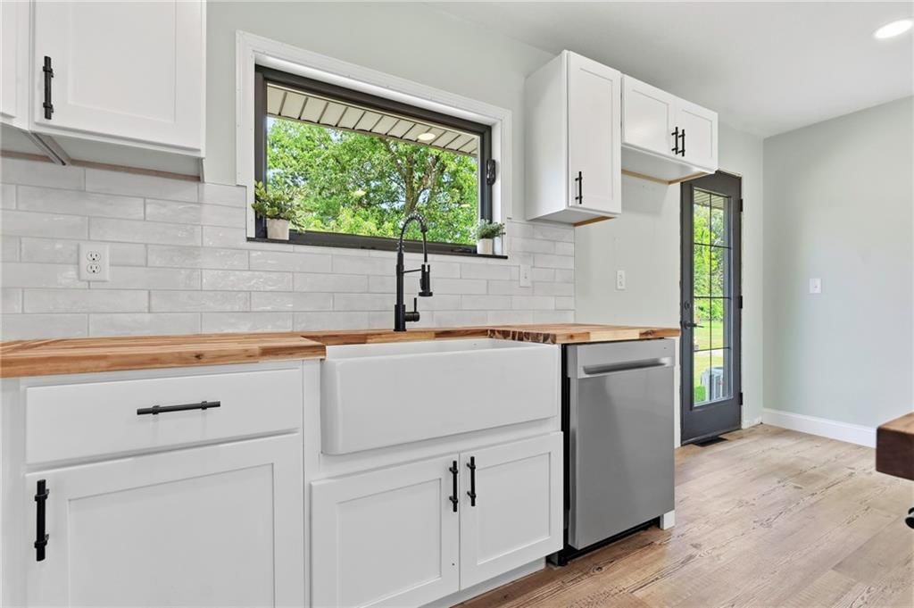 2103 Jil Street — photo 13
