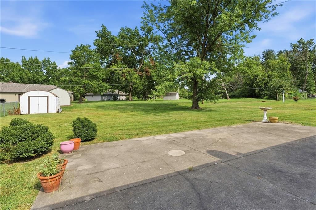 2103 Jil Street — photo 25