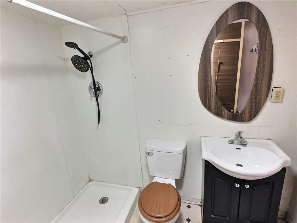 223 W Marshall Street — photo 6