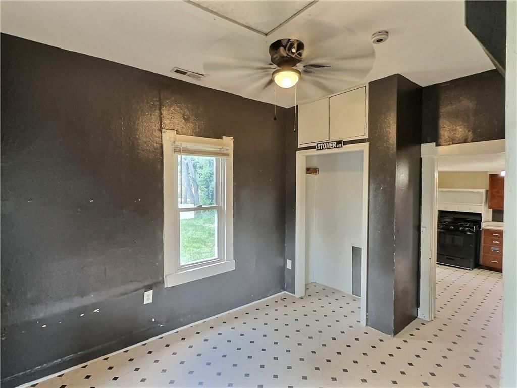 223 W Marshall Street — photo 8