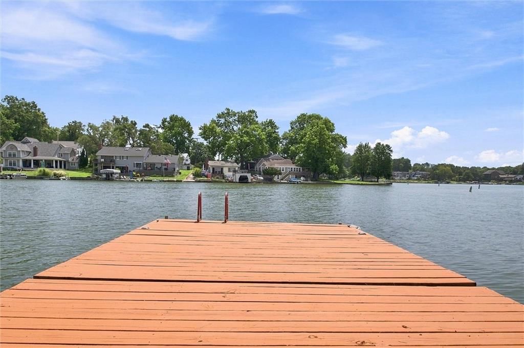 46 Emerald Shore Drive — photo 2