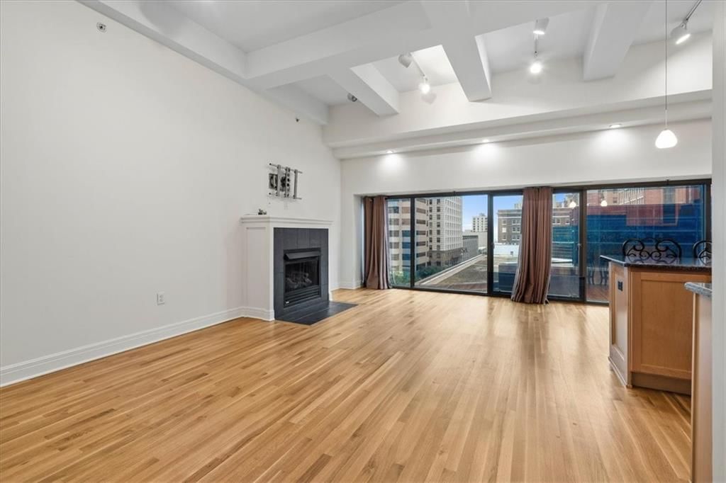1101 Walnut Street — photo 2