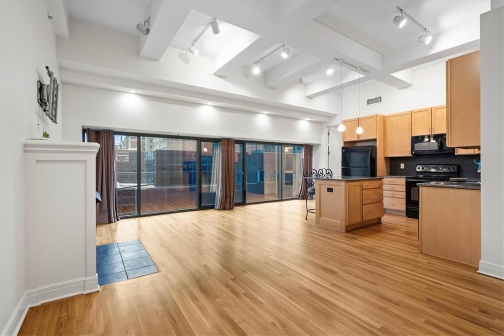 1101 Walnut Street — photo 3