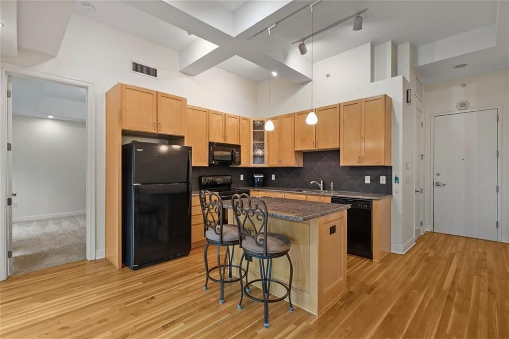 1101 Walnut Street — photo 6