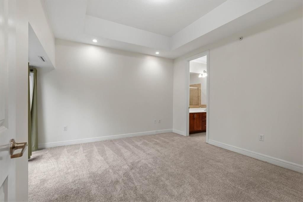 1101 Walnut Street — photo 9