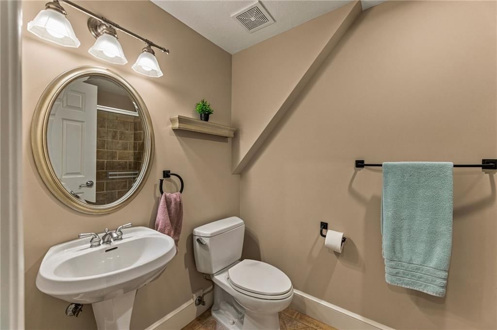 13212 Fontana Street — photo 45