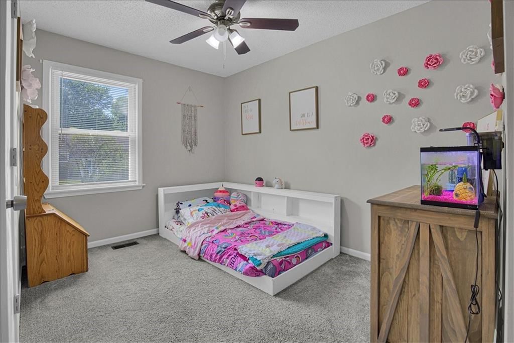 11215 N Donnelly Avenue — photo 28