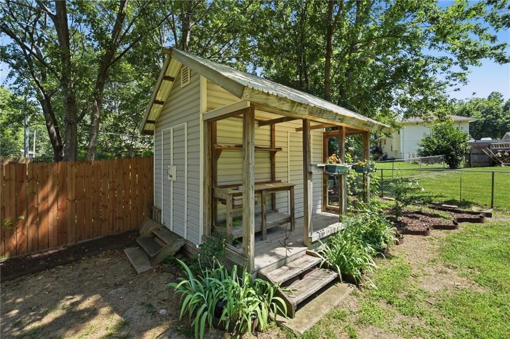 1113 SE 2nd Terrace — photo 40