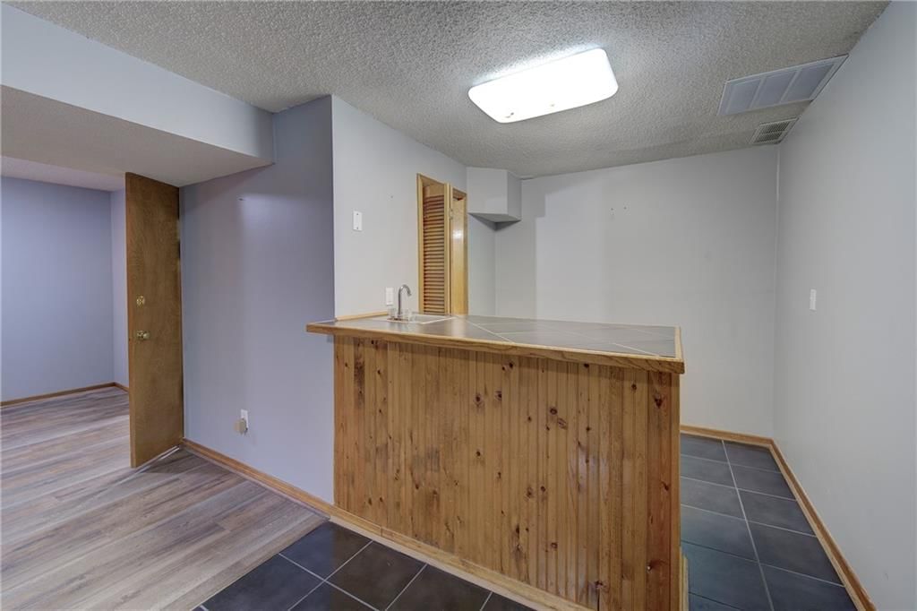 1231 NE DEERBROOK Circle — photo 27