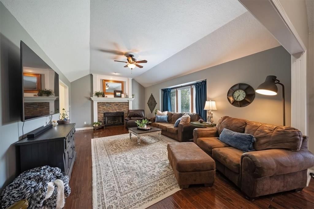 502 Sugarland Drive — photo 4