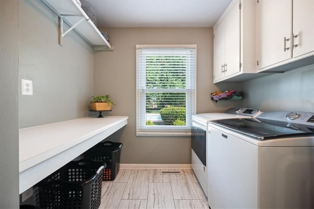 502 Sugarland Drive — photo 13