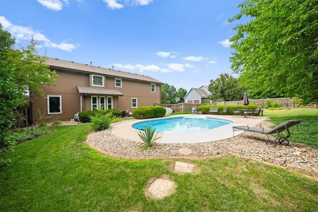 502 Sugarland Drive — photo 30