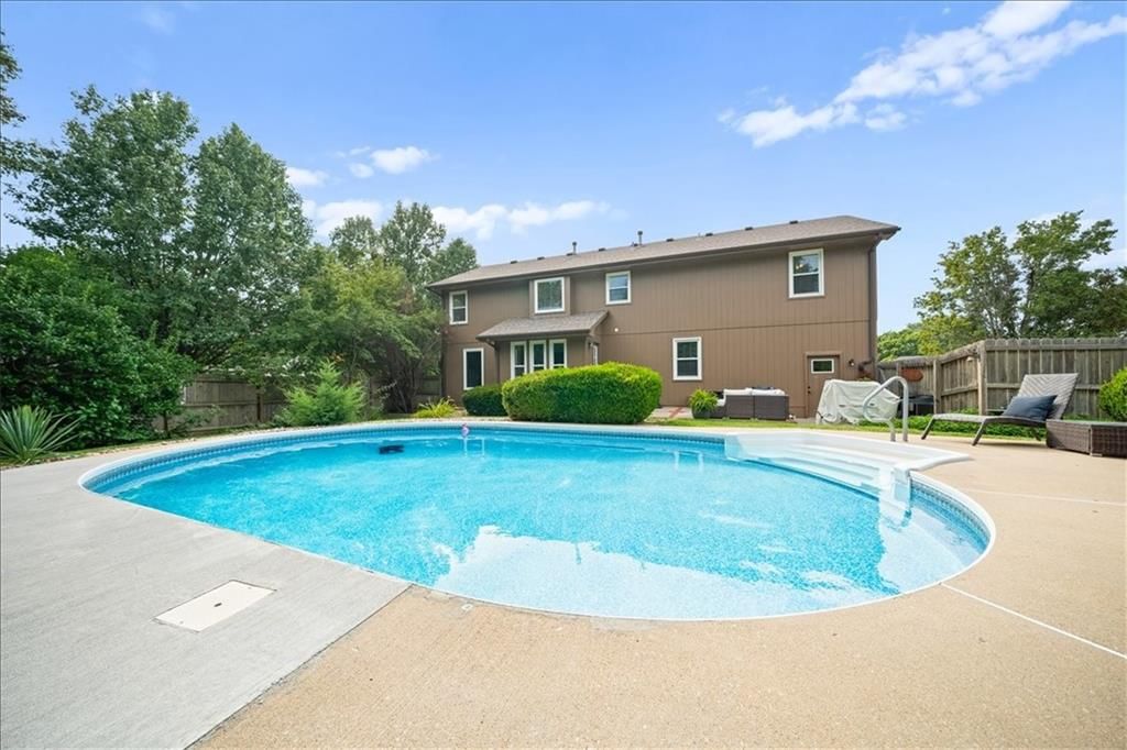 502 Sugarland Drive — photo 31