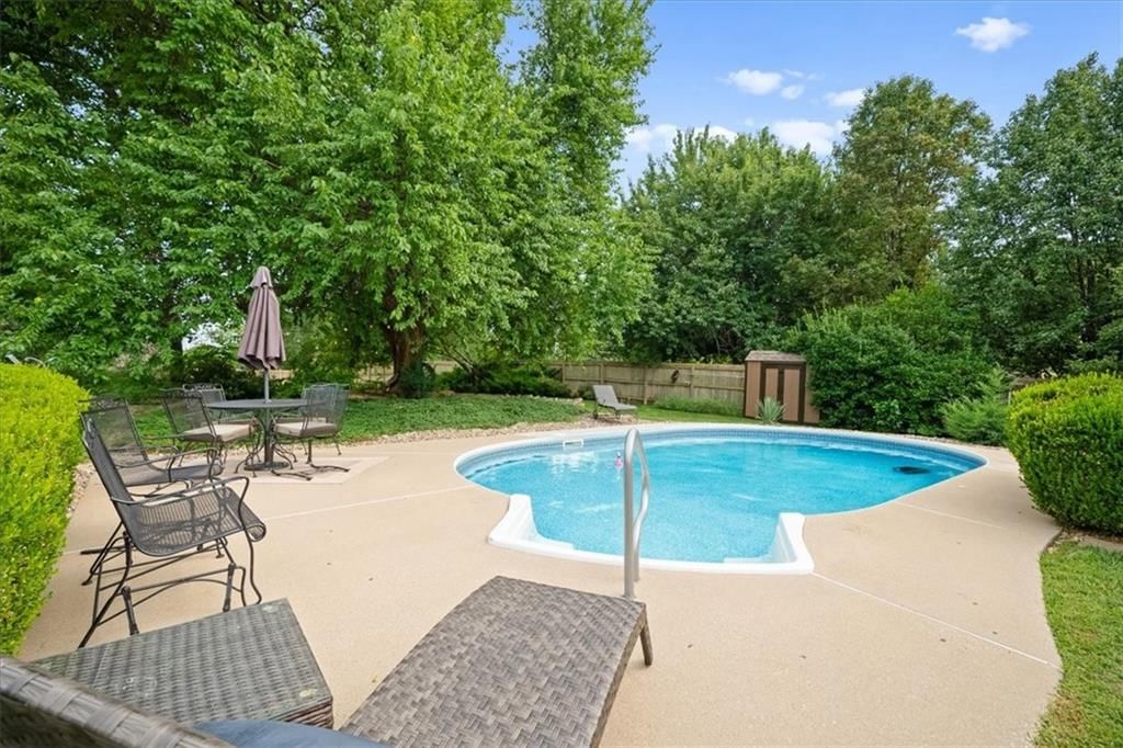 502 Sugarland Drive — photo 32