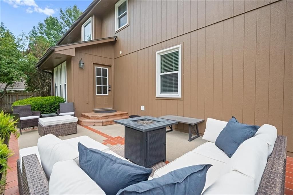 502 Sugarland Drive — photo 33