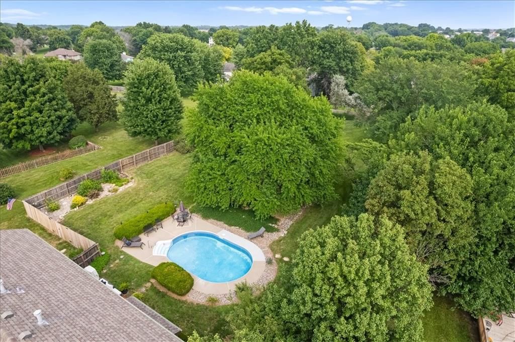 502 Sugarland Drive — photo 34