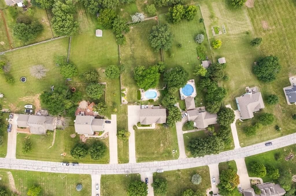 502 Sugarland Drive — photo 39
