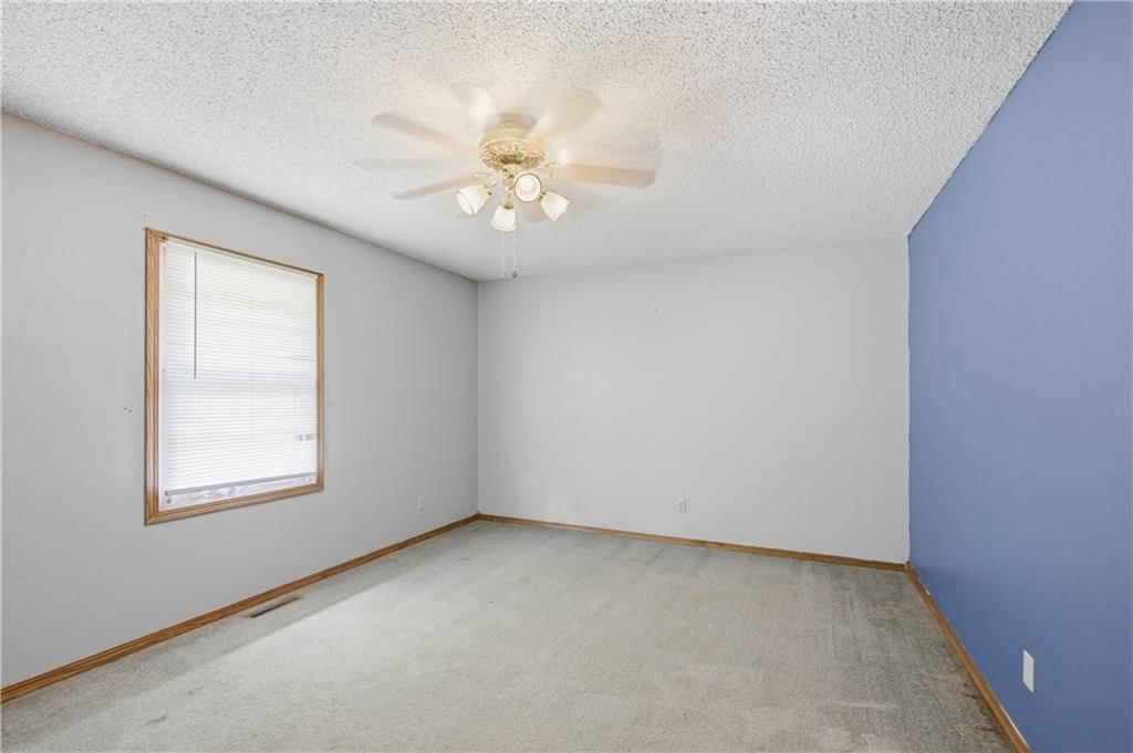 2710 N Michigan Street — photo 34