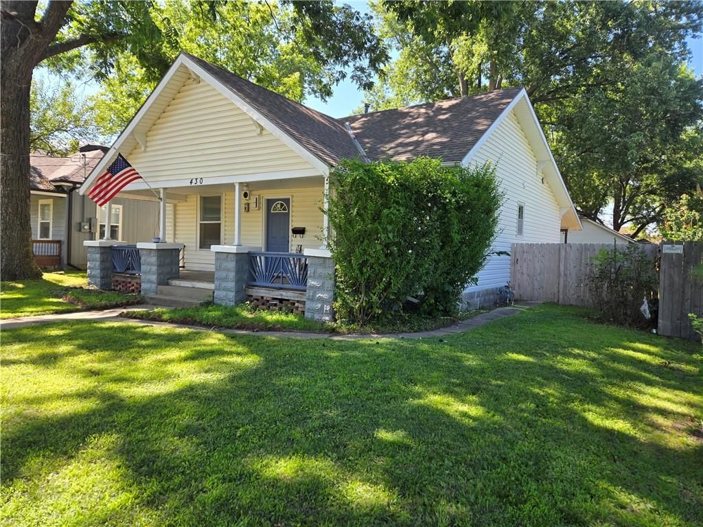 430 Walnut Avenue — photo 1