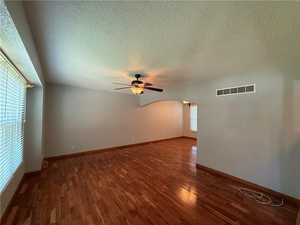 505 S Ridge Drive — photo 2