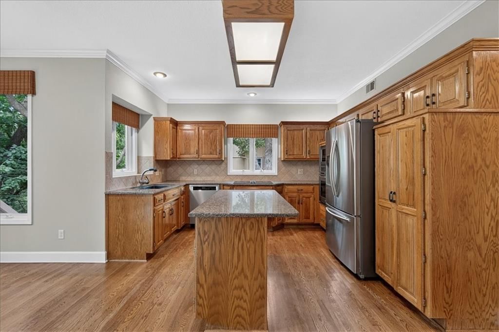 2216 SW Waterfall Drive — photo 11