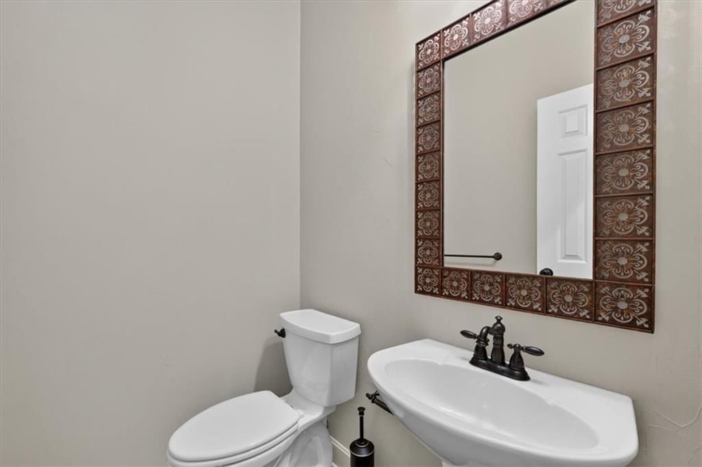 2216 SW Waterfall Drive — photo 26