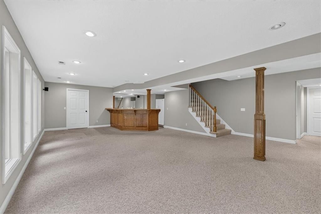 2216 SW Waterfall Drive — photo 34