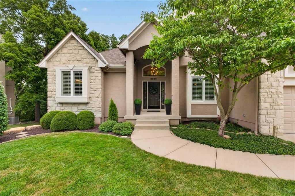 2216 SW Waterfall Drive — photo 44