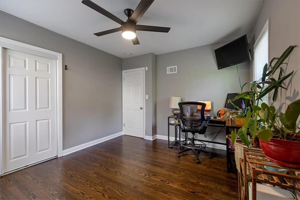 4214 E 68th Street — photo 16
