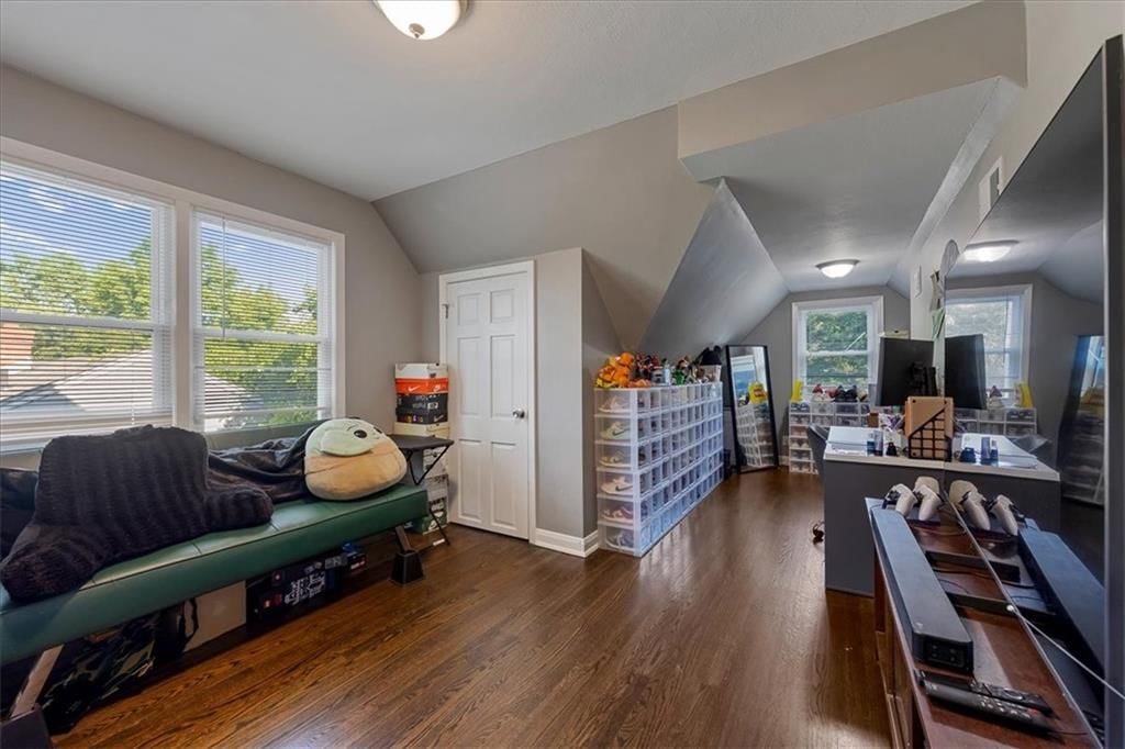 4214 E 68th Street — photo 19