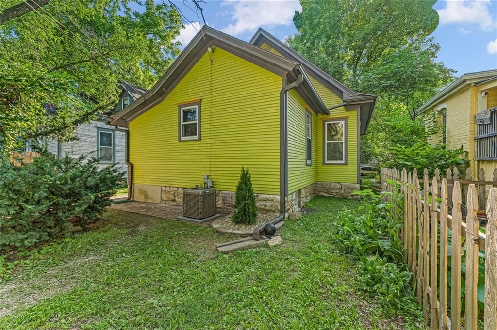 920 Connecticut Street — photo 26