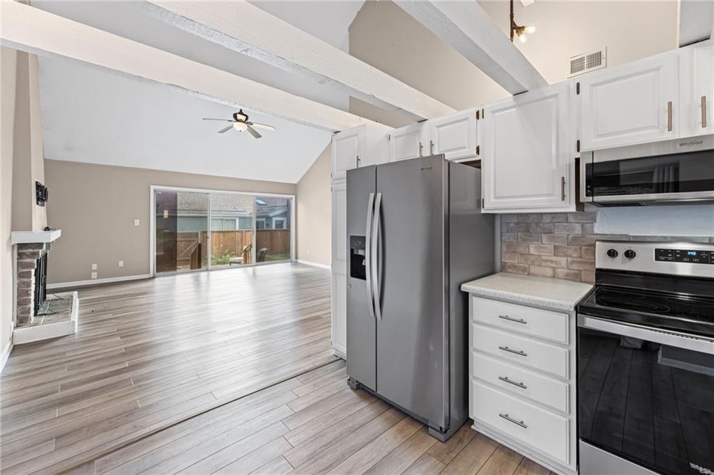 8023 Halsey Street — photo 10