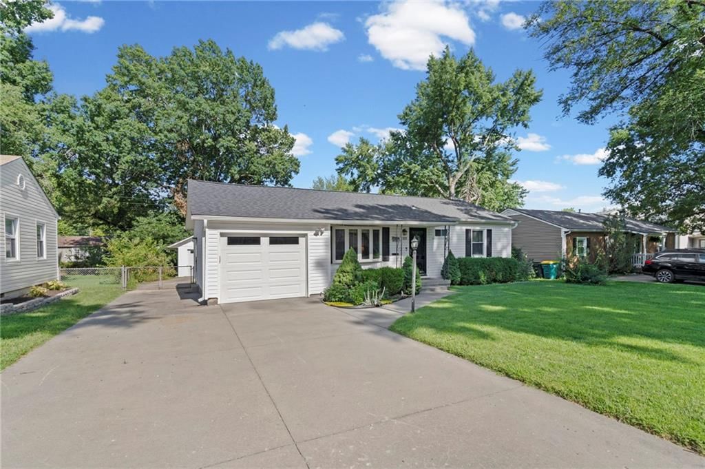 7333 W Maple Street — photo 2