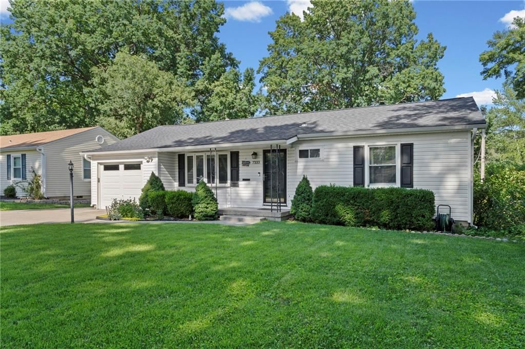 7333 W Maple Street — photo 3