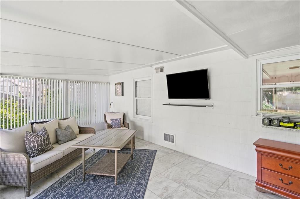 7333 W Maple Street — photo 30