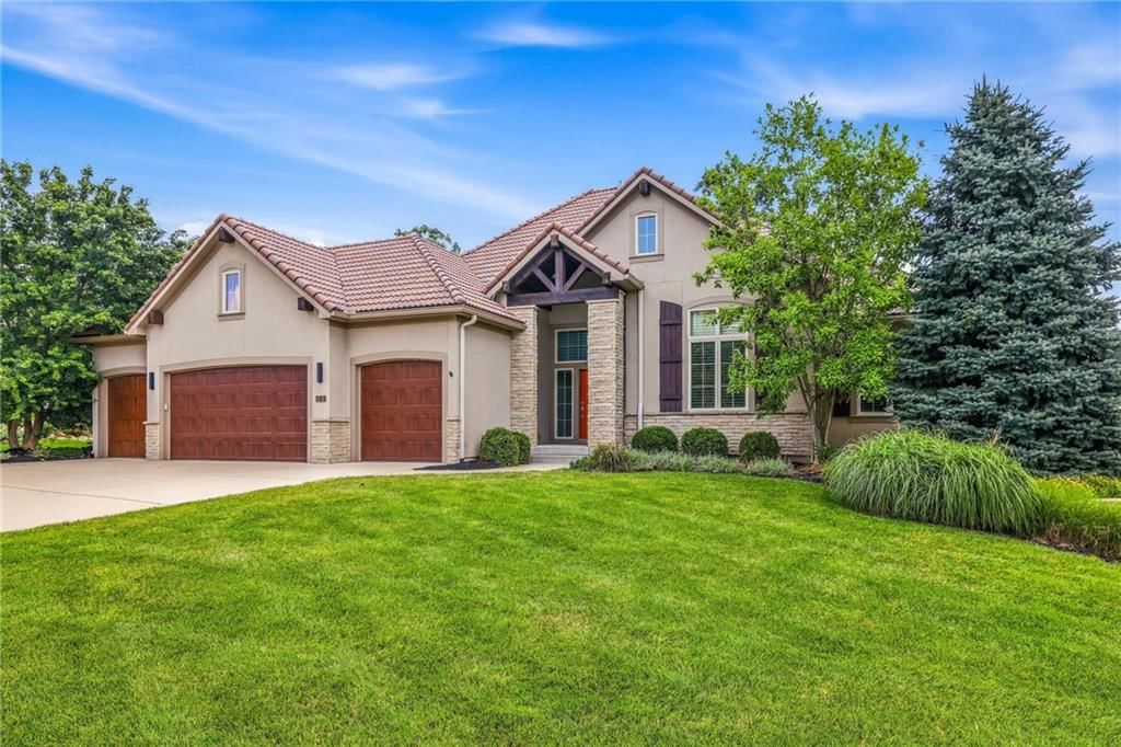 6119 Southlake Drive — photo 2
