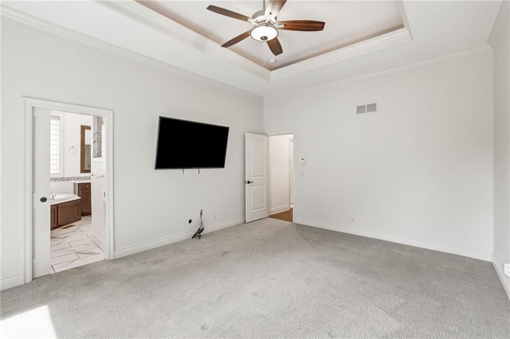 6119 Southlake Drive — photo 32
