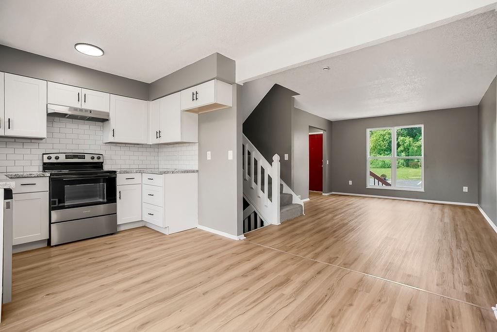 813 Lakeview Drive — photo 9