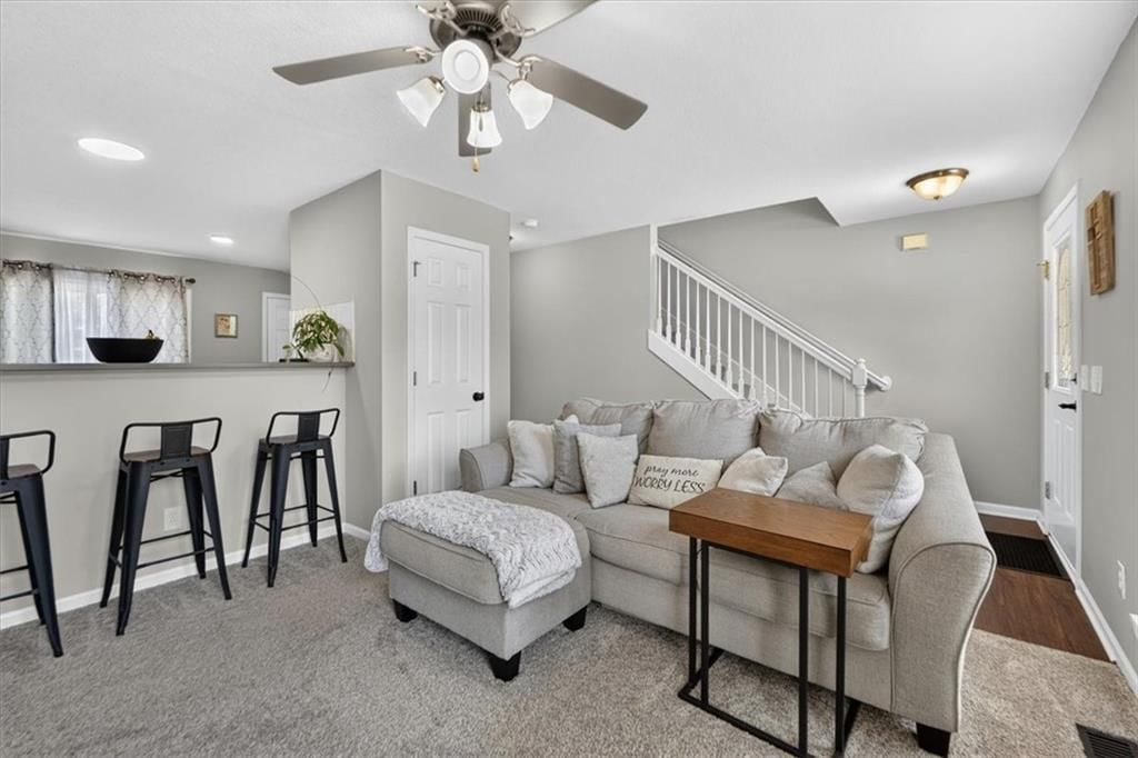 3482 SW Wysteria Terrace — photo 5