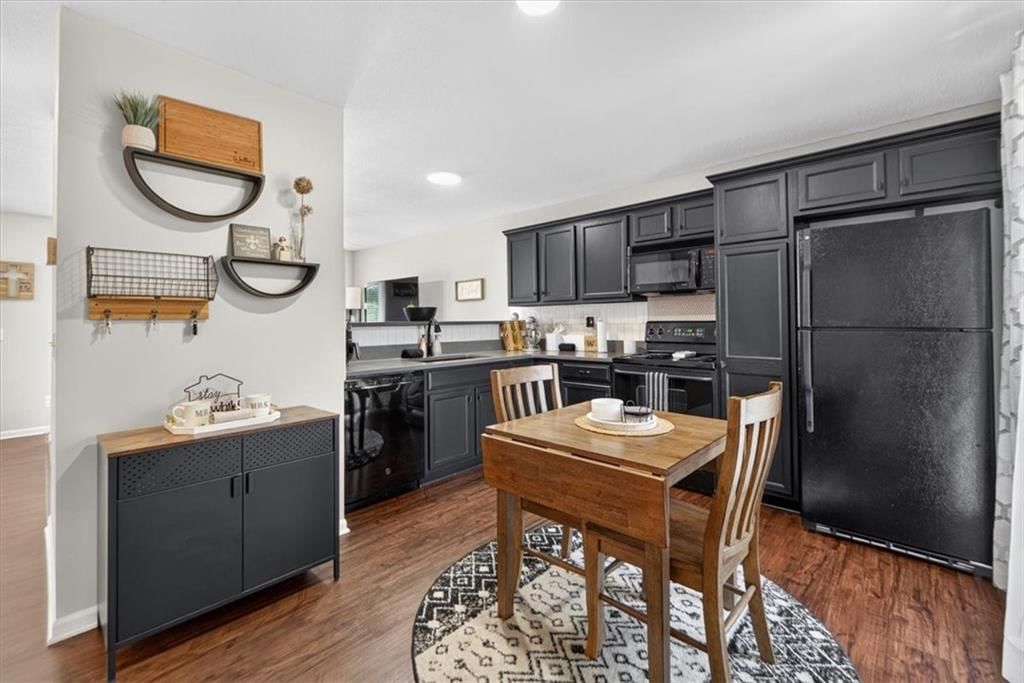 3482 SW Wysteria Terrace — photo 8