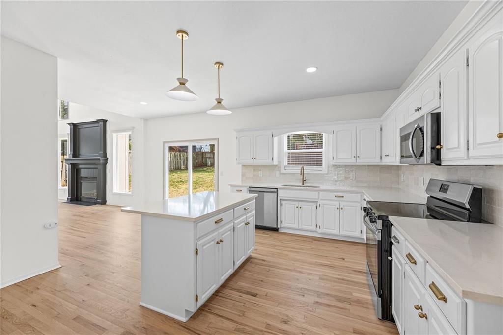 21470 W 122nd Street — photo 7