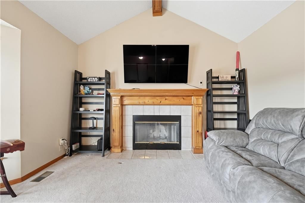 2136 SW Sterling Drive — photo 5