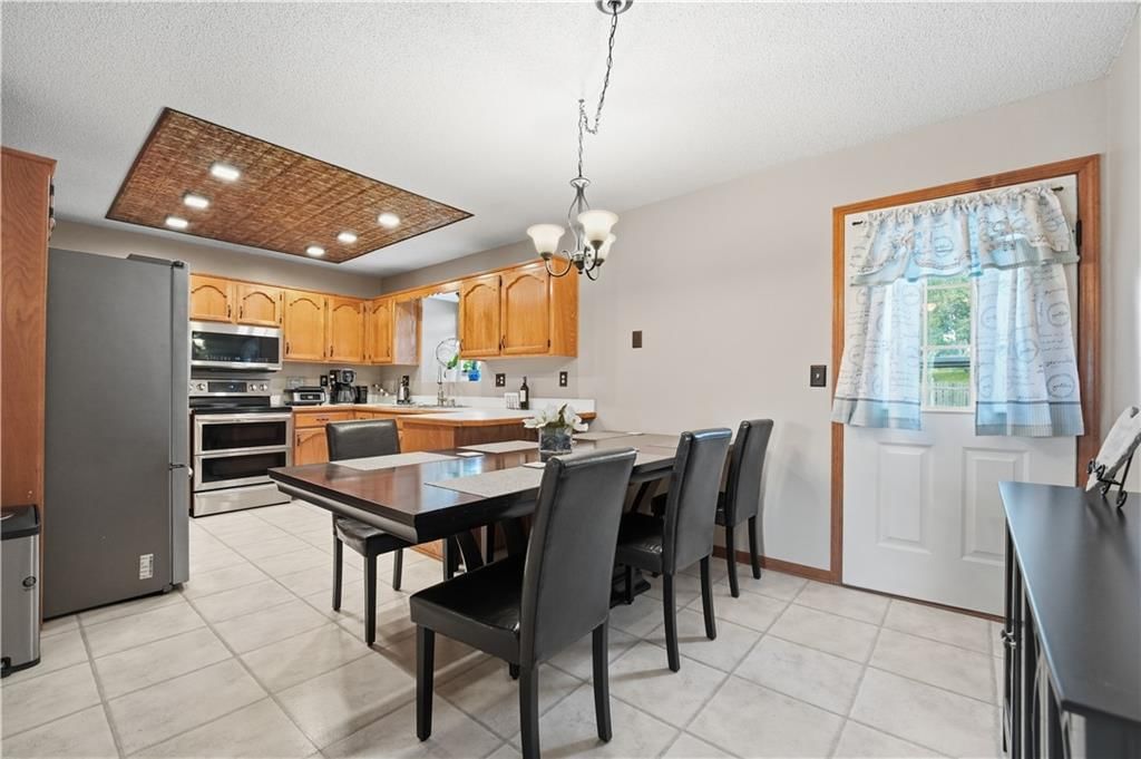 2136 SW Sterling Drive — photo 7