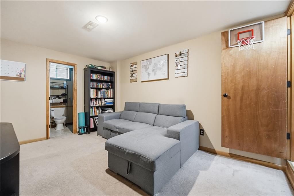 2136 SW Sterling Drive — photo 21