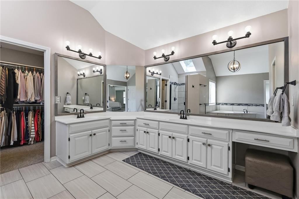 5308 W 140th Street — photo 26