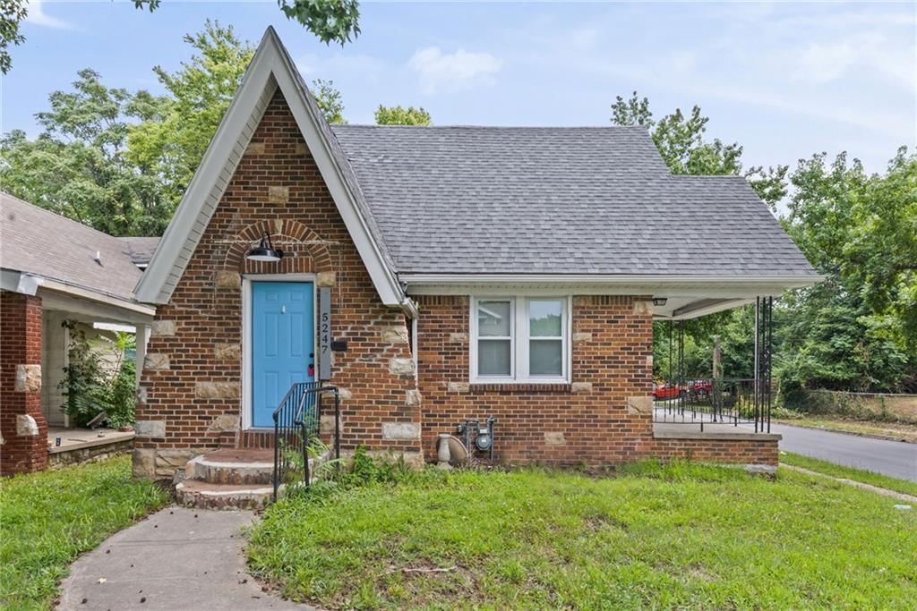 5247 Olive Street — photo 2