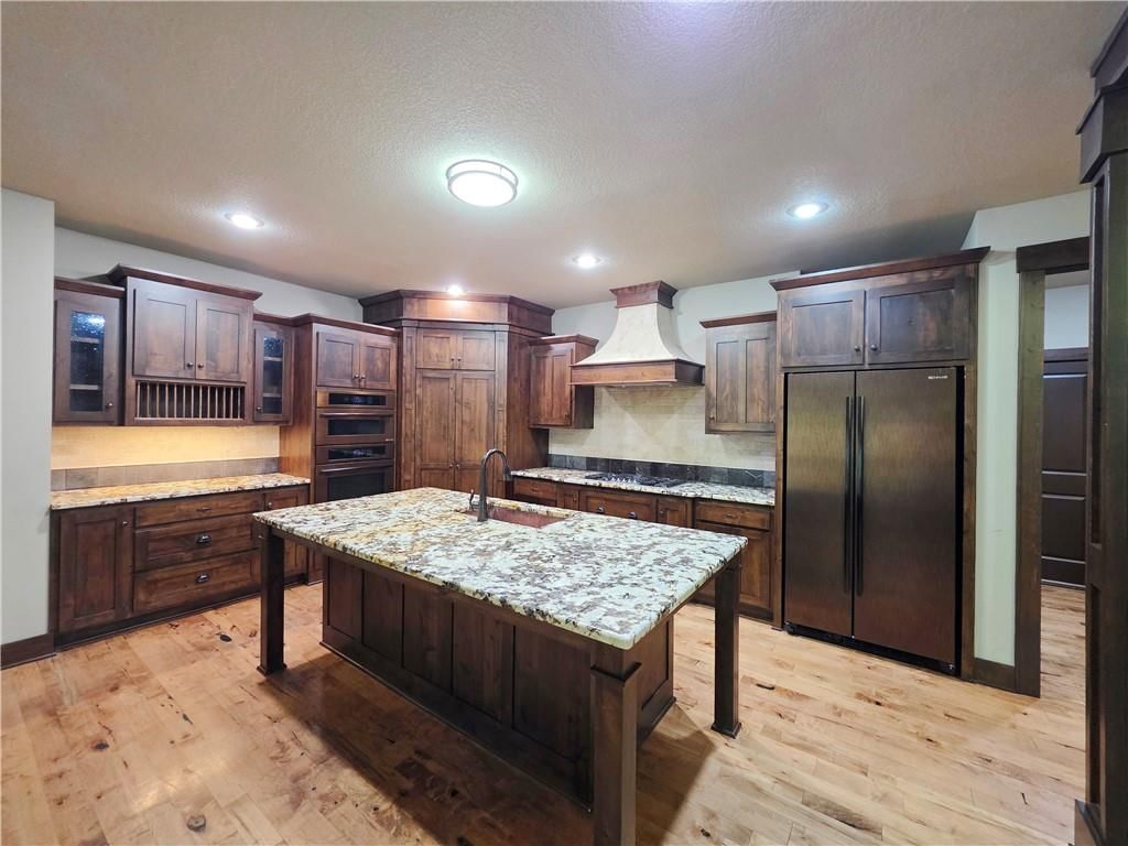 20924 W 68th Street — photo 12