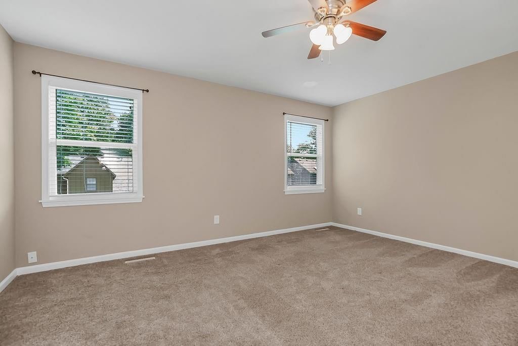 1333 E 153rd Street — photo 15