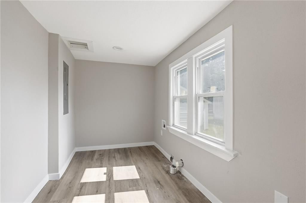 1117 E 1st Street — photo 12