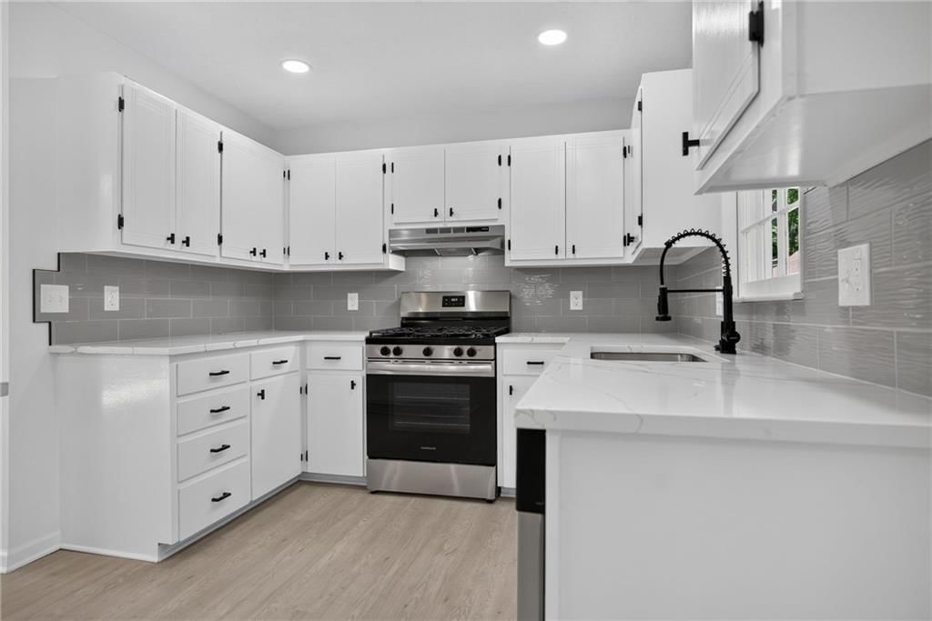 5704 Ewing Avenue — photo 12